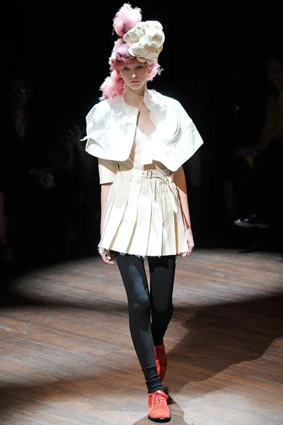 Look 19